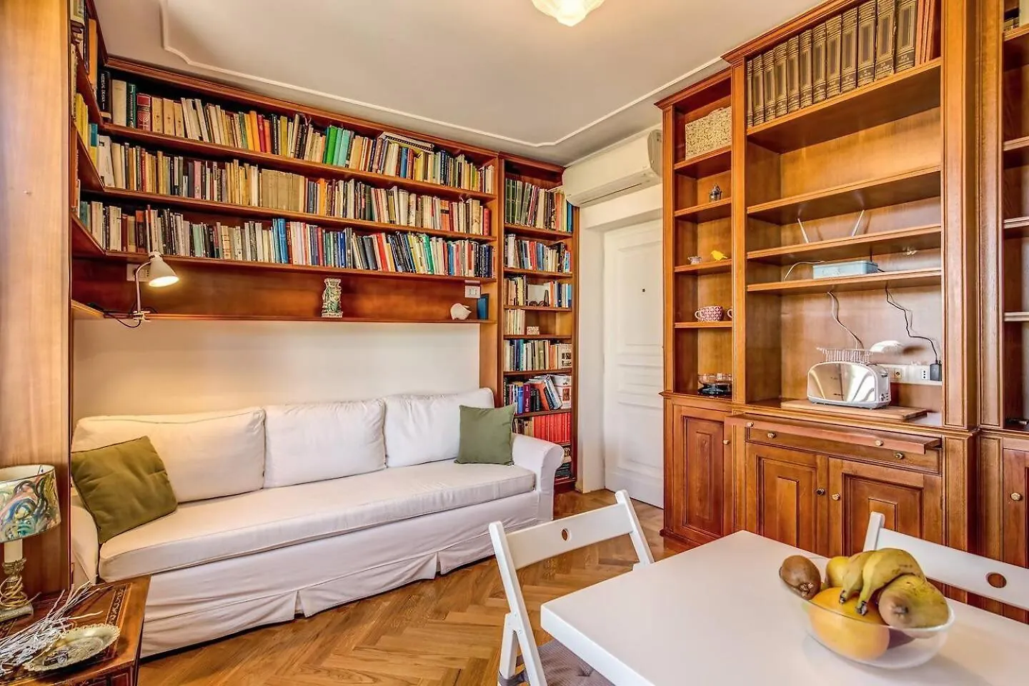 Attic With Terrace Overlooking St Peters Basilica Apartamento Roma Itália
